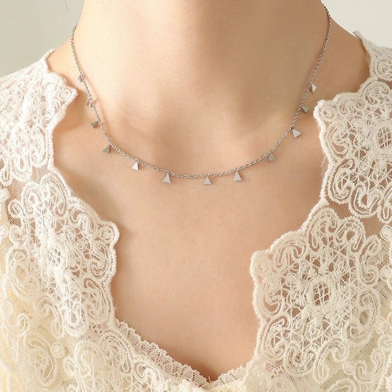 LT-P538 Women's Trendy European American Roman Palace Style Multi-Accessory Versatile Collarbone Box Chain Pendant Titanium