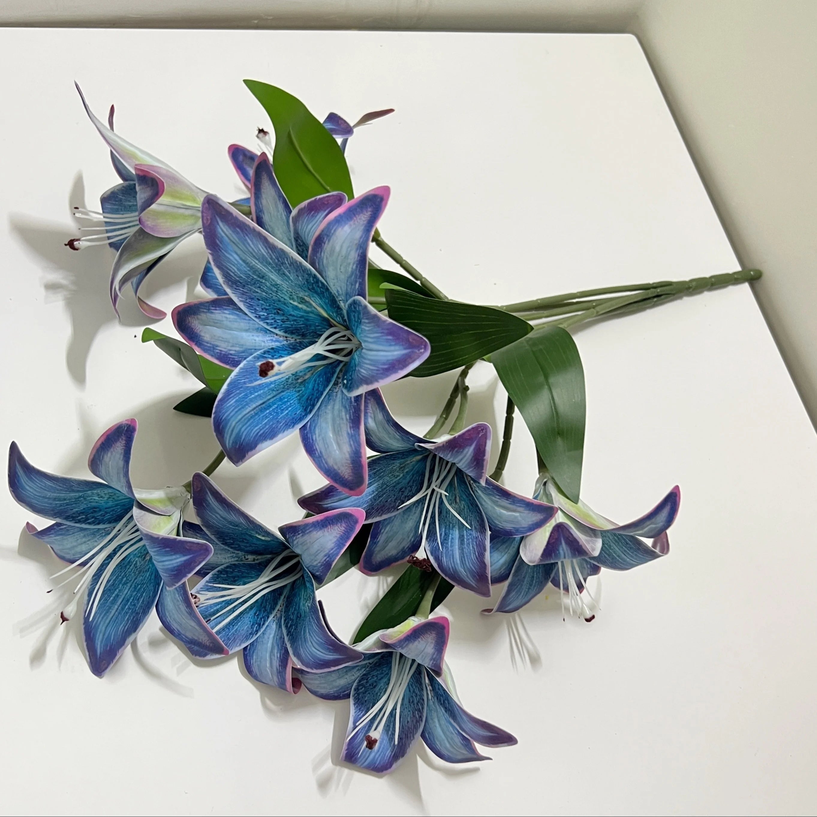 9-Head Artificial Lily Bouquet - Realistic 3D Touch Plastic Lilies, Faux Floral Arrangement for Wedding, Home Decor