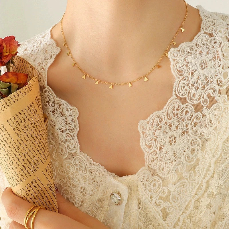 LT-P538 Women's Trendy European American Roman Palace Style Multi-Accessory Versatile Collarbone Box Chain Pendant Titanium