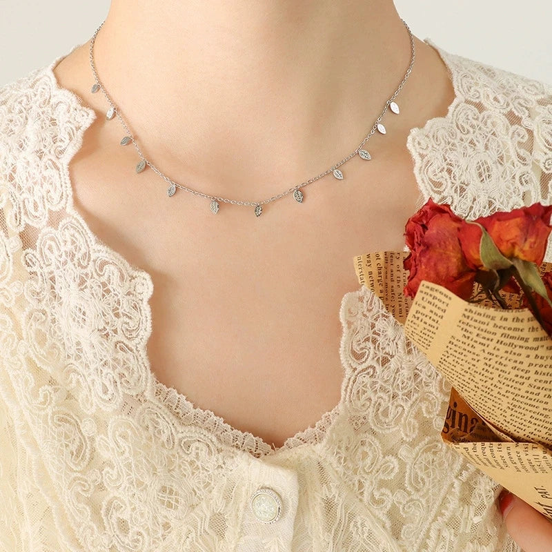 LT-P538 Women's Trendy European American Roman Palace Style Multi-Accessory Versatile Collarbone Box Chain Pendant Titanium