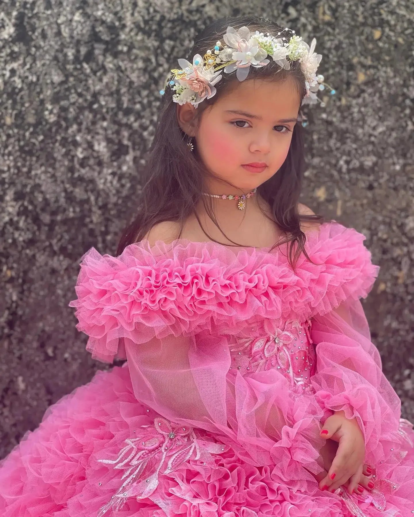Pink Flower Girl Dresses for Wedding Crystal Ruffles Off the Shoulder First Communion Kids Birthday Party Gown Party Dress