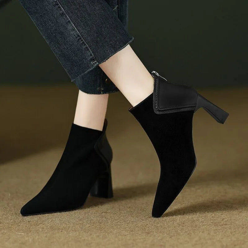 Point Toe Boots for Women Carved Flowers Heels Boots Zipper Western Designer Lady Heel Boots Retro Comfortable Pumps Botas Mujer