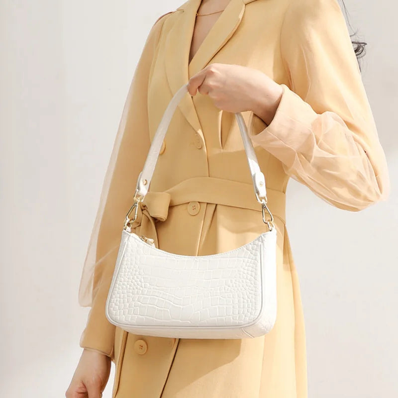 GOLF Bag  Genuine Leather White Underarm Bag Women's Summer French Club Bag Versatile Fashion Shoulder Bag