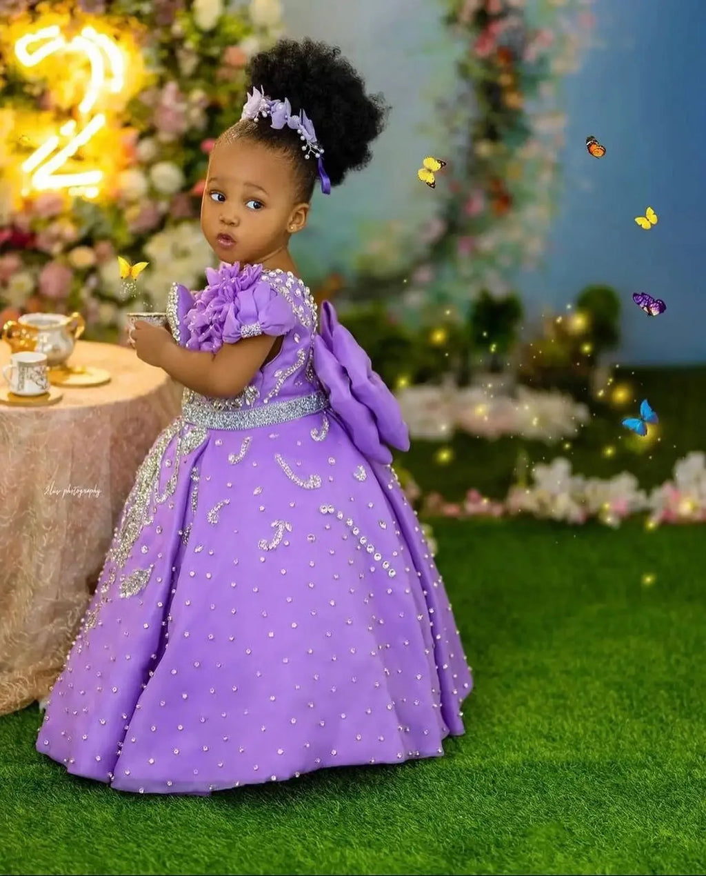 Luxury Lavender Girls Birthday Dress Beading With Bow Floral Flower Girl Dresses Queen Ball Gowns for Wedding Party Customized
