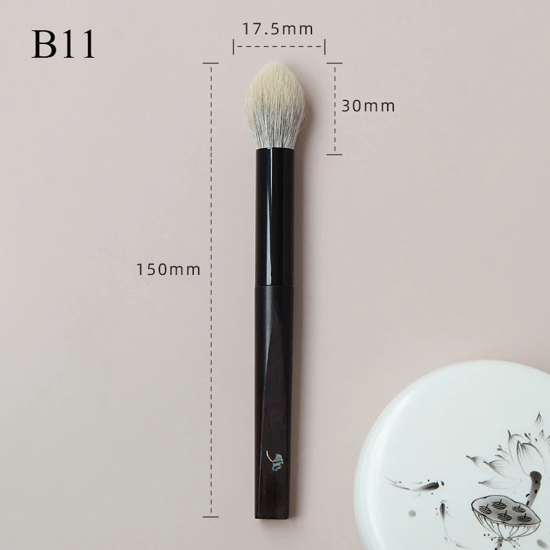 Soft Goat Canadian Squirrel Hair Makeup Brush Hand Crafted 1PC Face Powder Blush Brush Mother-of-Pearl Ebony Handle Makeup Brush