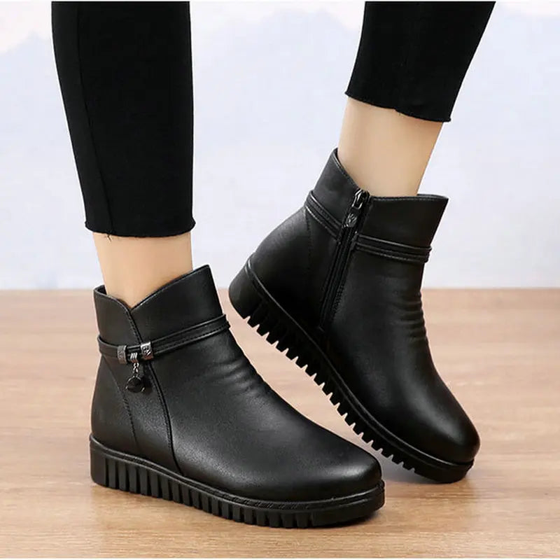 Autumn Winter Fashion Boots Women Leather Ankle Warm Boots women's casual ankle boots mother flat warm non-slip cotton shoes