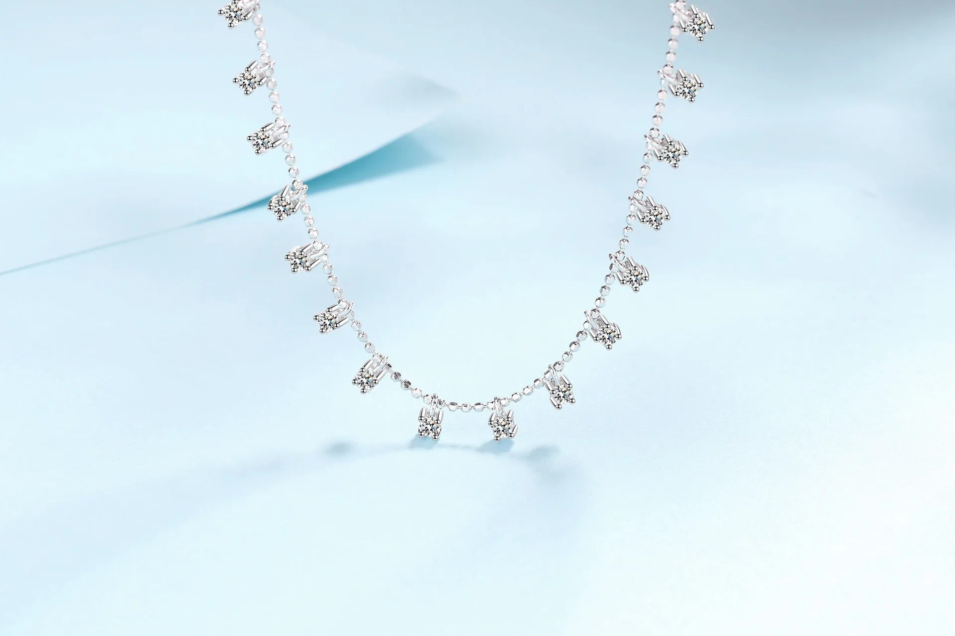 Beautiful 3-4mm Star Sparkling Clavicle Chain Women's Moissanite PT950 Platinum Scattered Starlight Full of Romance