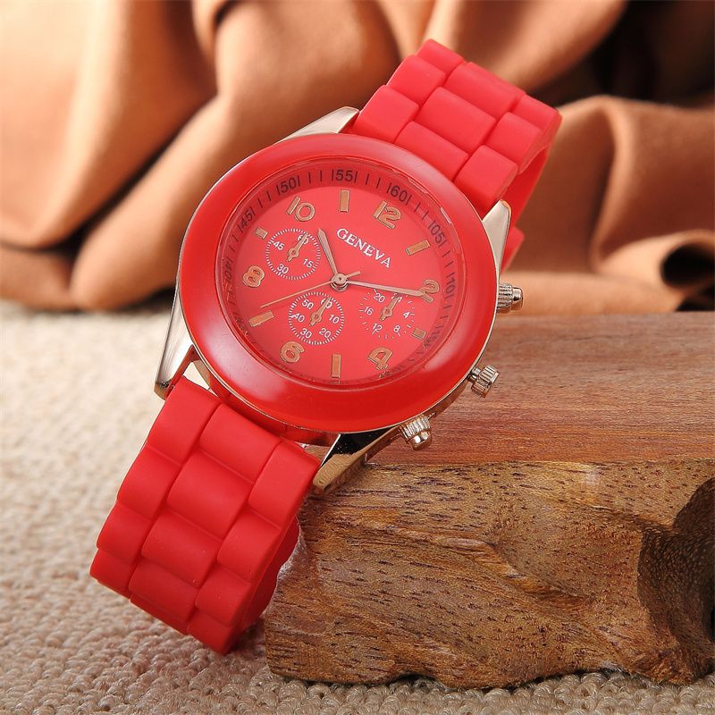 Luxury Fashion Women Watches Ultra-thin Quartz Watch Ladies Clock Red Silicone Wristwatch relogio feminino